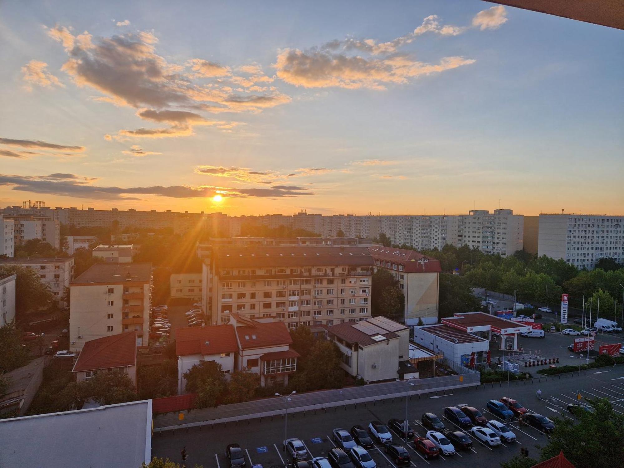 Irema Sunset View Studio Pallady Bucarest Extérieur photo