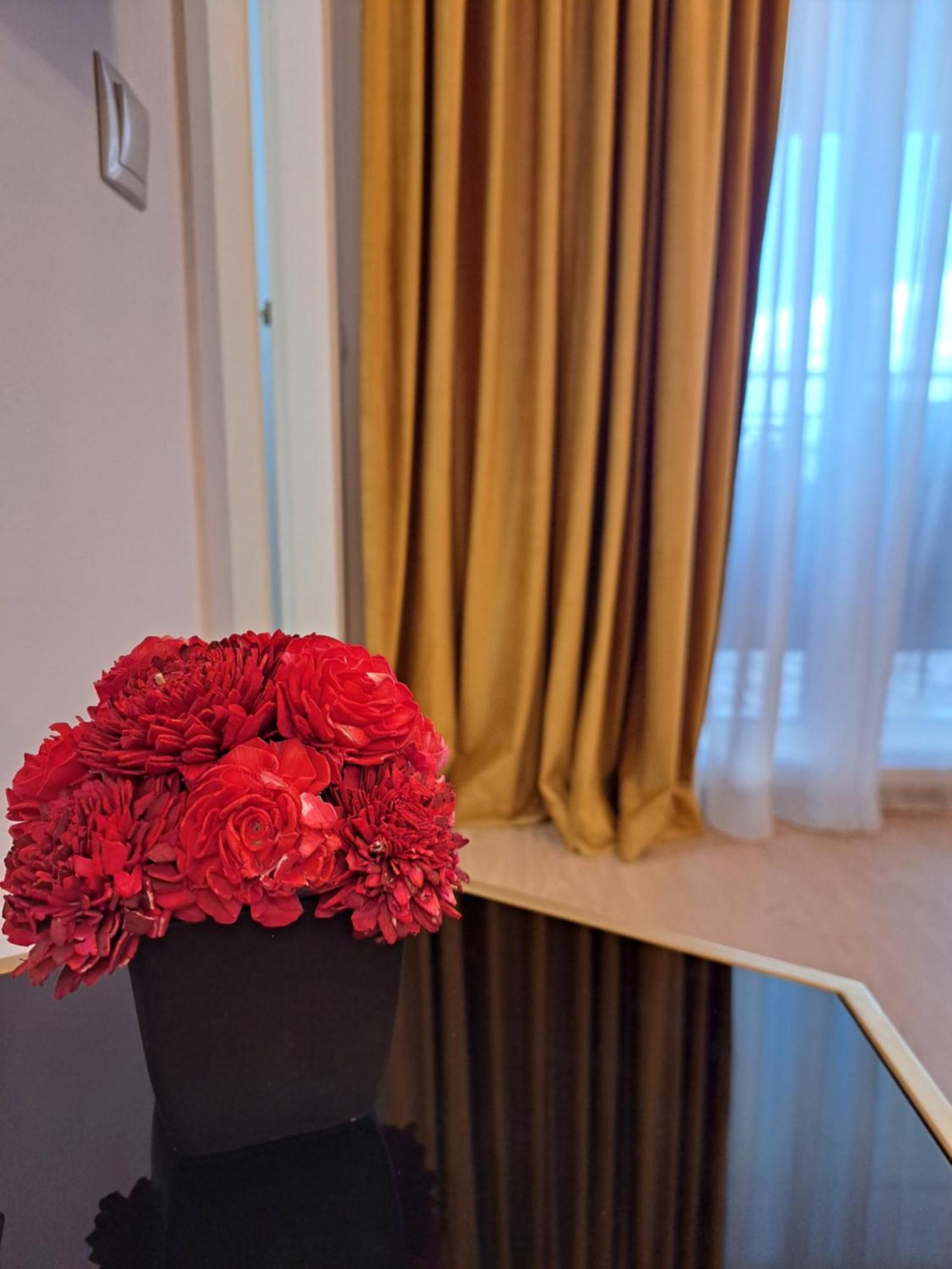 Irema Sunset View Studio Pallady Bucarest Extérieur photo